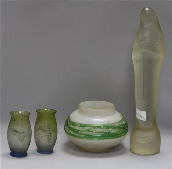 A Leerdammer glass figure of Madonna and child, a Palmer-Konig vase and a pair cameo etched vases figure 37cm